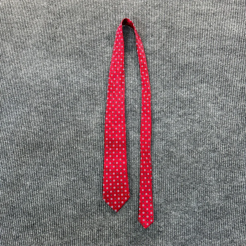 Cremieux Collection Mens Silk Tie Red Navy Blue Geometric Square Pattern